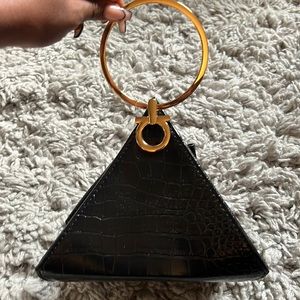 Pyramid Bag